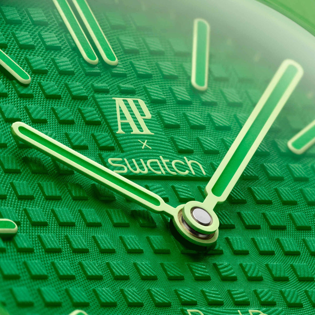 Audemars Piguet x Swatch "GREEN EIGHT" Details