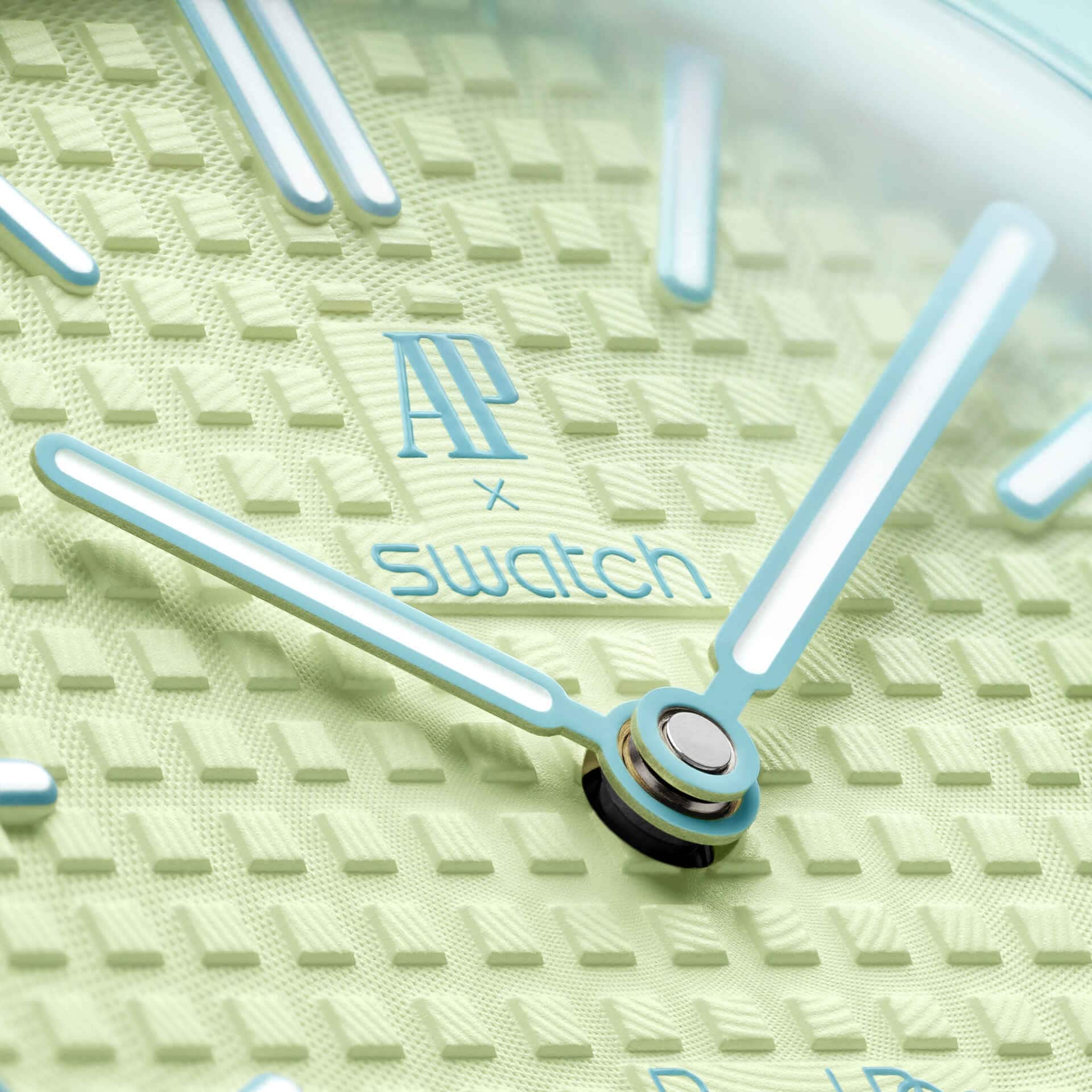 Audemars Piguet x Swatch "BLAUE ACHT" Details