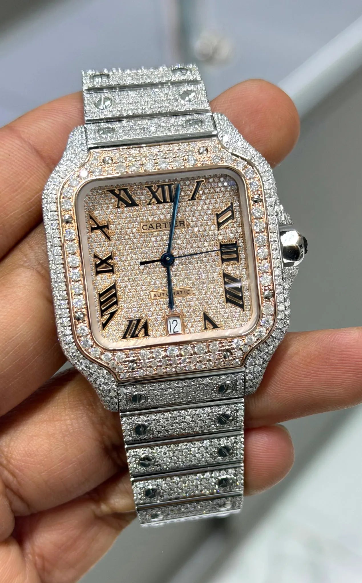 Cartier Santos 'Rose Gold Elite' – VVS+ Flooded Detail 2